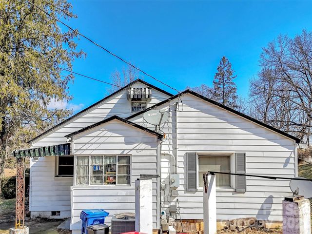 301 Mulberry Street, Clyde, NC 28721