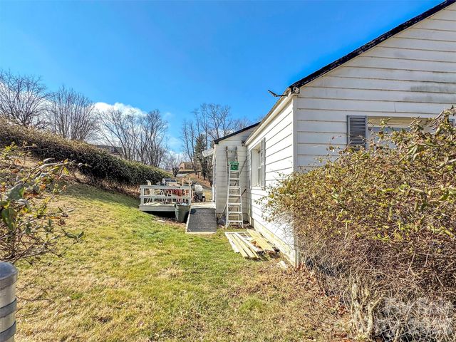 301 Mulberry Street, Clyde, NC 28721