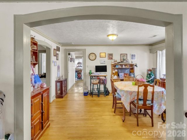 301 Mulberry Street, Clyde, NC 28721