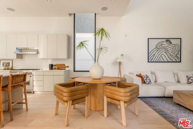 4118 Wade Street, Los Angeles, CA 90066