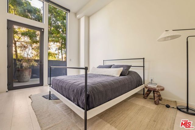 4118 Wade Street, Los Angeles, CA 90066