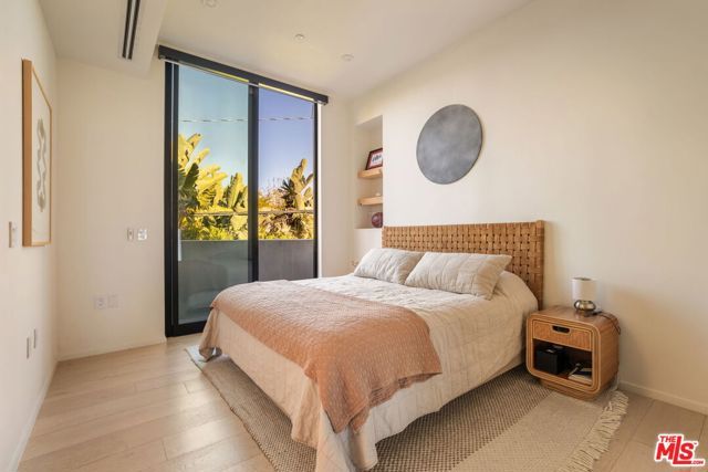 4118 Wade Street, Los Angeles, CA 90066