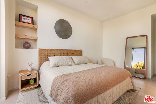 4118 Wade Street, Los Angeles, CA 90066