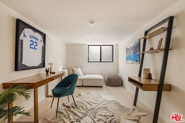 4118 Wade Street, Los Angeles, CA 90066