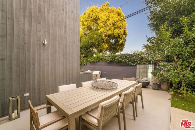 4118 Wade Street, Los Angeles, CA 90066