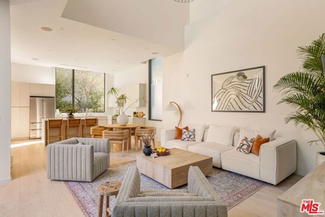 4118 Wade Street, Los Angeles, CA 90066