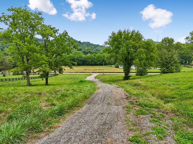 1196 Lula Ln, Franklin, TN 37064