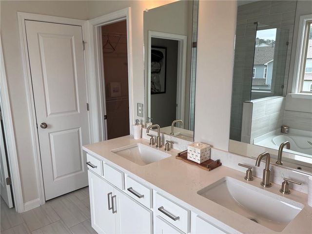 8525 Stratford Oaks Avenue, Ball Ground, GA 30107
