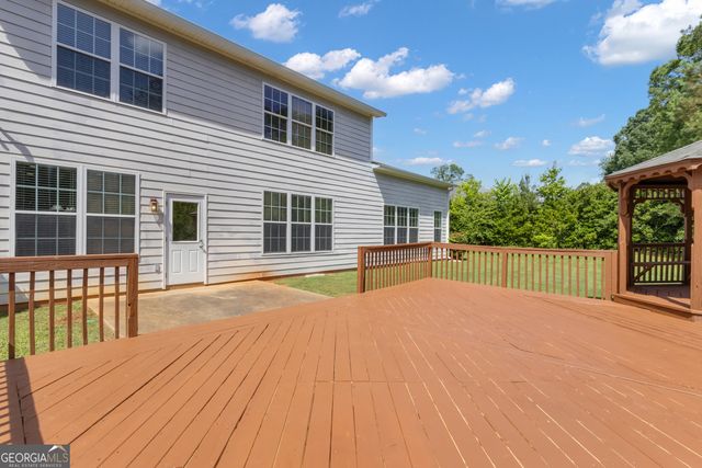 102 Plantation Court, Lagrange, GA 30240