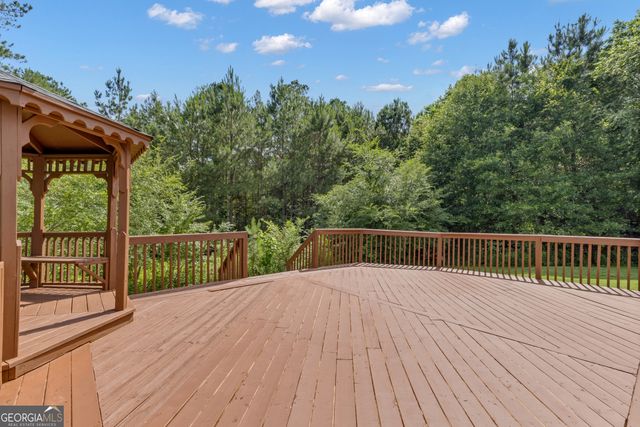 102 Plantation Court, Lagrange, GA 30240