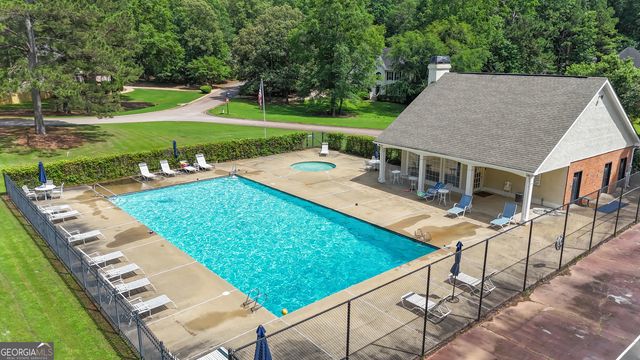 102 Plantation Court, Lagrange, GA 30240