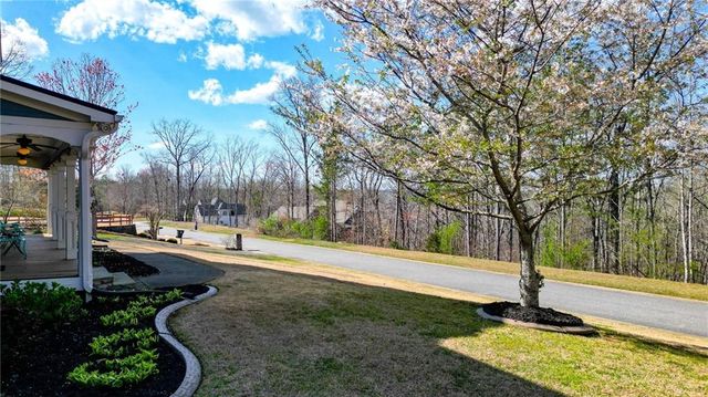 114 Hardwood Lane, Canton, GA 30115