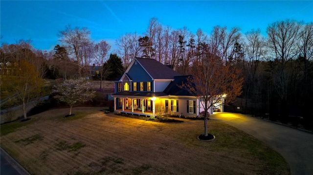 114 Hardwood Lane, Canton, GA 30115