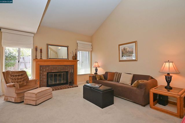 6670 Edgewood Way, Castro Valley, CA 94552