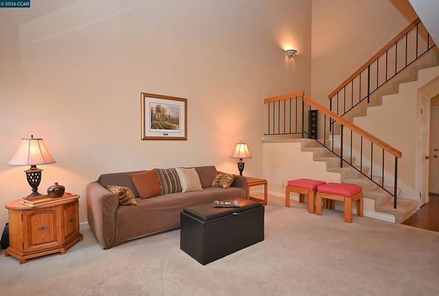 6670 Edgewood Way, Castro Valley, CA 94552
