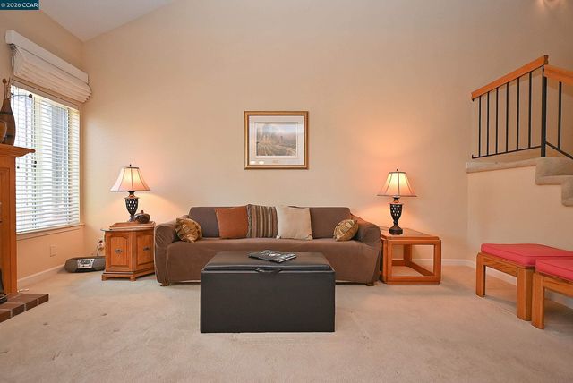 6670 Edgewood Way, Castro Valley, CA 94552