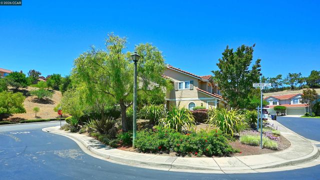 6670 Edgewood Way, Castro Valley, CA 94552