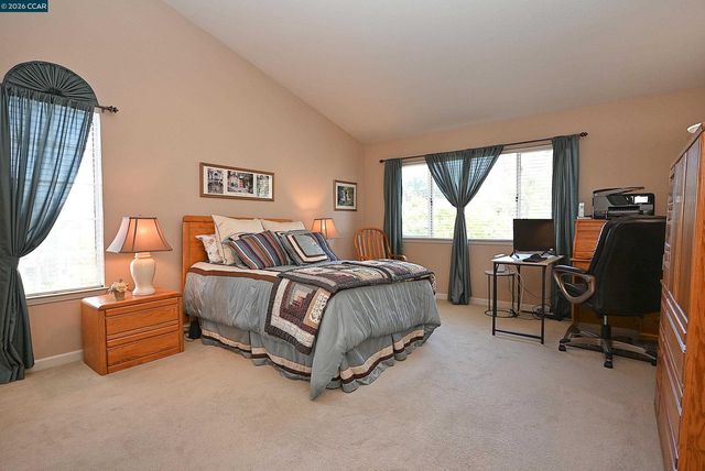 6670 Edgewood Way, Castro Valley, CA 94552