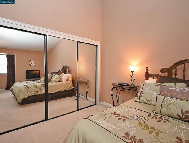 6670 Edgewood Way, Castro Valley, CA 94552