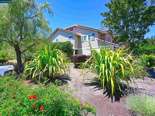 6670 Edgewood Way, Castro Valley, CA 94552