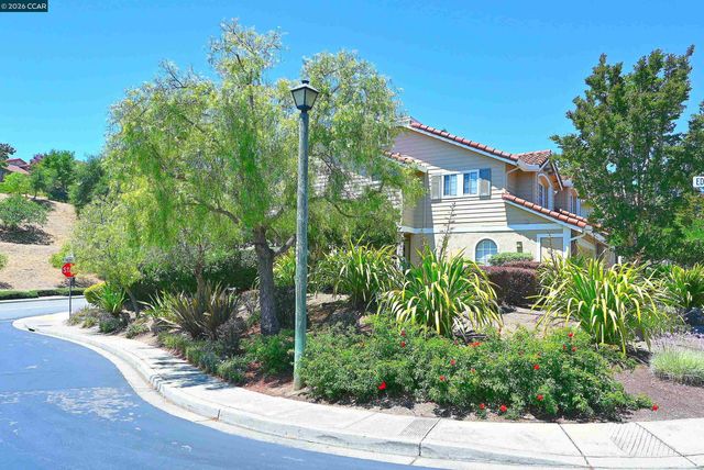 6670 Edgewood Way, Castro Valley, CA 94552