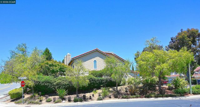 6670 Edgewood Way, Castro Valley, CA 94552