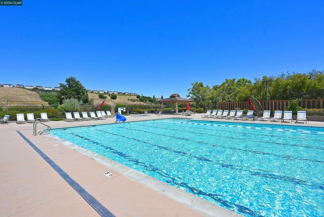 6670 Edgewood Way, Castro Valley, CA 94552