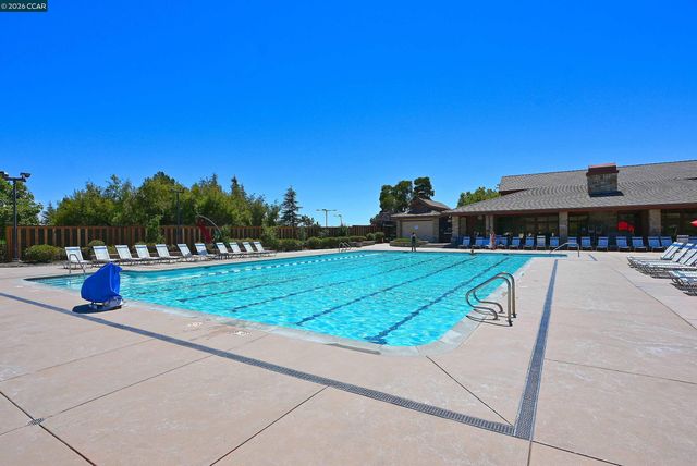 6670 Edgewood Way, Castro Valley, CA 94552
