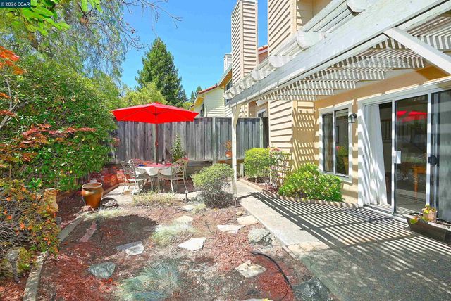 6670 Edgewood Way, Castro Valley, CA 94552