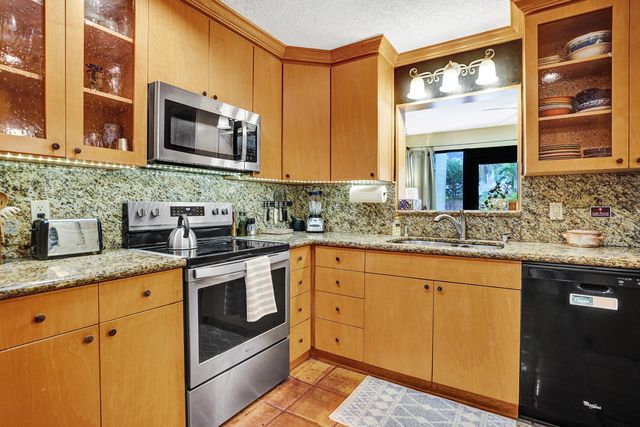 420 NE 36th Street, Boca Raton, FL 33431