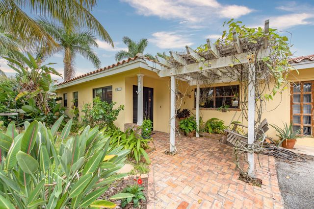 420 NE 36th Street, Boca Raton, FL 33431