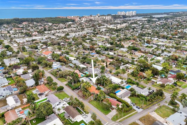 420 NE 36th Street, Boca Raton, FL 33431
