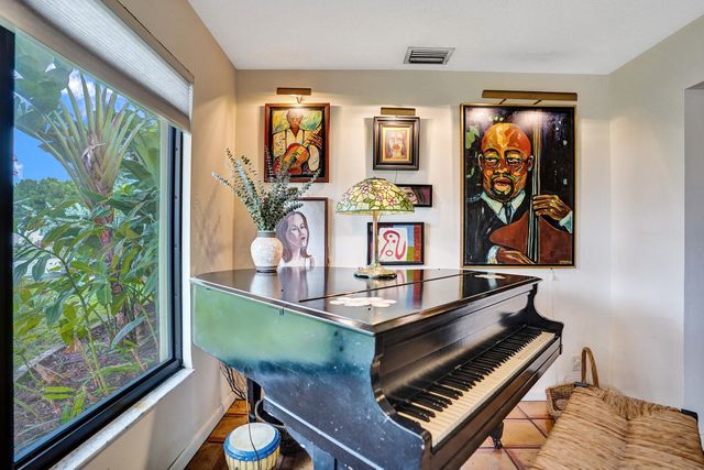 420 NE 36th Street, Boca Raton, FL 33431