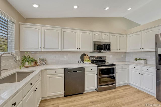 1059 Riddlewood Lane, Highlands Ranch, CO 80129