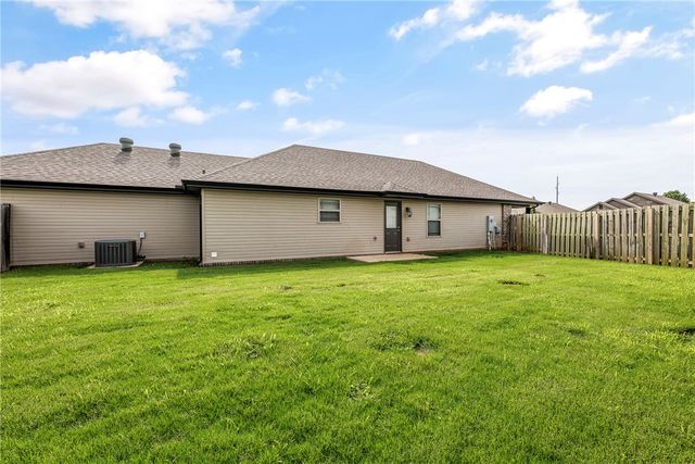 3712 SW Davinci Boulevard, Bentonville, AR 72712