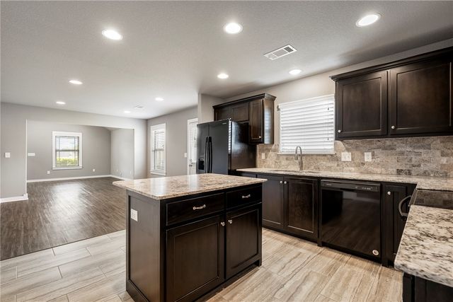 3712 SW Davinci Boulevard, Bentonville, AR 72712