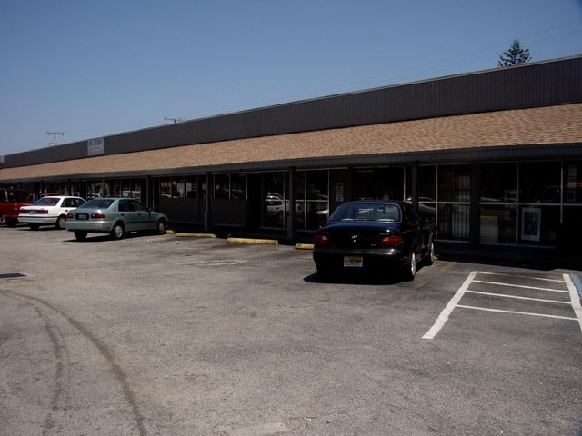 4420 W Hallandale Beach Blvd, Hollywood, FL 33023