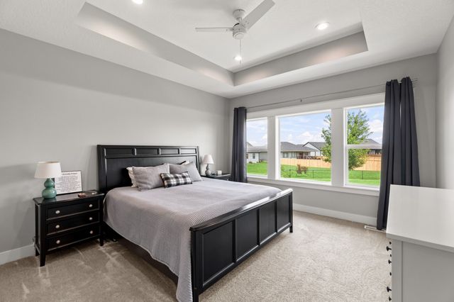 1914 Timberview Drive, Norwalk, IA 50211