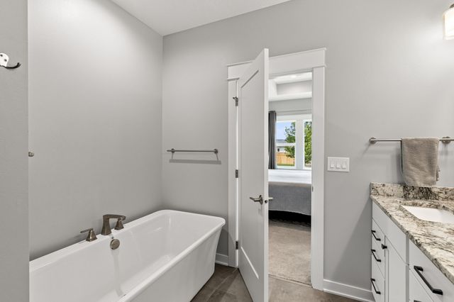 1914 Timberview Drive, Norwalk, IA 50211
