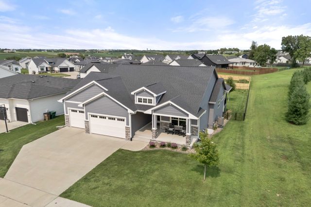 1914 Timberview Drive, Norwalk, IA 50211
