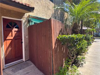 9019 Cedros Avenue 12, Panorama City, CA 91402