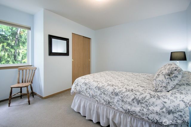 3011 Sugarloaf Street SE, Olympia, WA 98501