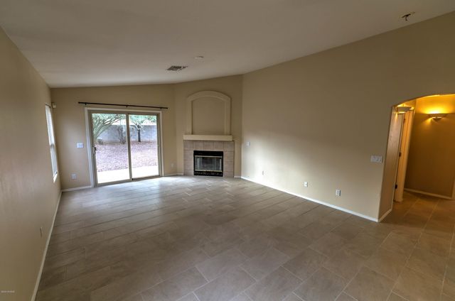 10150 E Desert Paradise Place, Tucson, AZ 85747