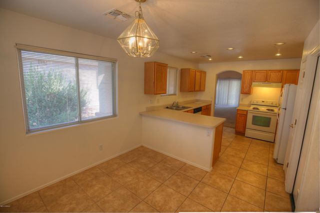 10150 E Desert Paradise Place, Tucson, AZ 85747