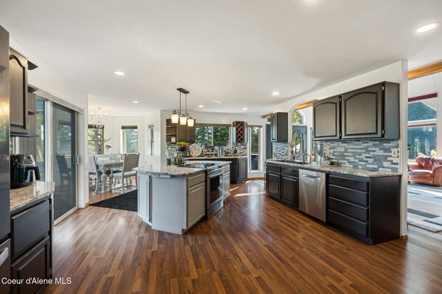 299 OAK TERRACE CREEK, Cocolalla, ID 83813