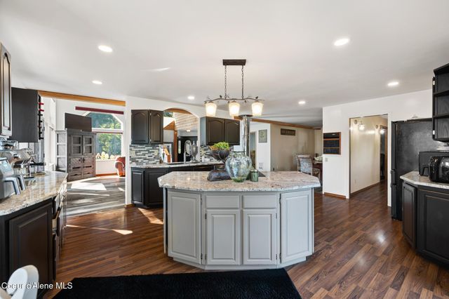 299 OAK TERRACE CREEK, Cocolalla, ID 83813