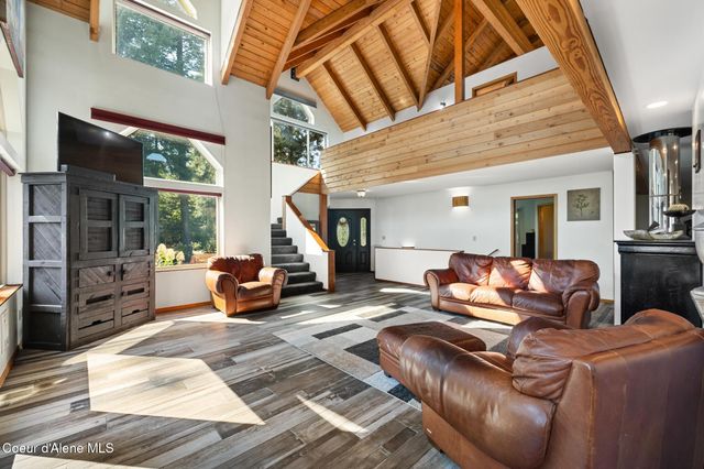 299 OAK TERRACE CREEK, Cocolalla, ID 83813