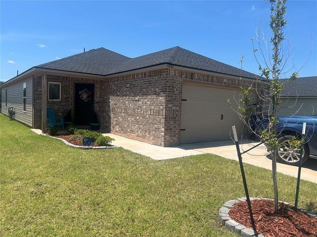 1201 N STALLION Drive, Guthrie, OK 73044