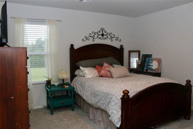 1201 N STALLION Drive, Guthrie, OK 73044