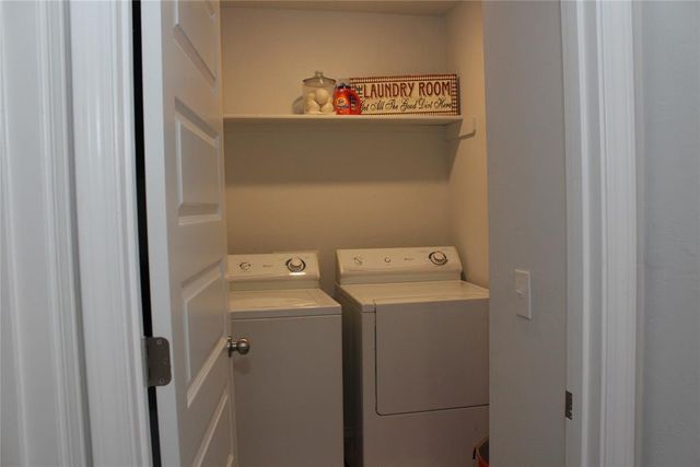 1201 N STALLION Drive, Guthrie, OK 73044